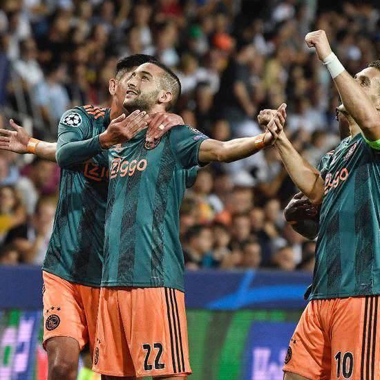 对于球迷来 对于球迷来