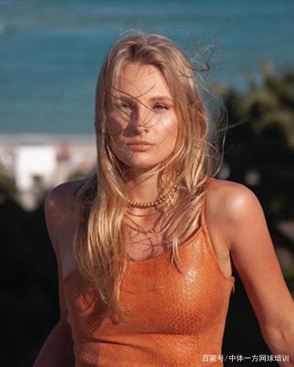 更展现出视 更展现出视